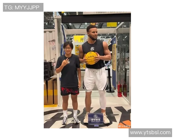 姚明与库里的投篮姿势对比解析探讨篮球技术与风格的演变与影响