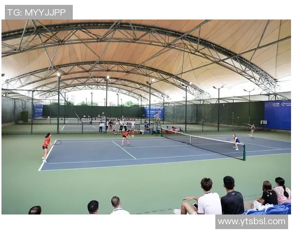 赛后分析:成都网球队与南京网球队的战术意识与表现对比 赛后分析:成都网球队与南京网球队的战术意识与表现对比